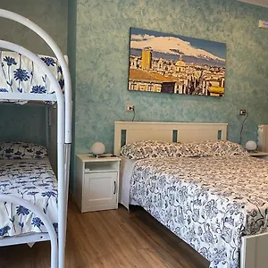 https://bb-catania-centro-charme-more.catania-hotels.net