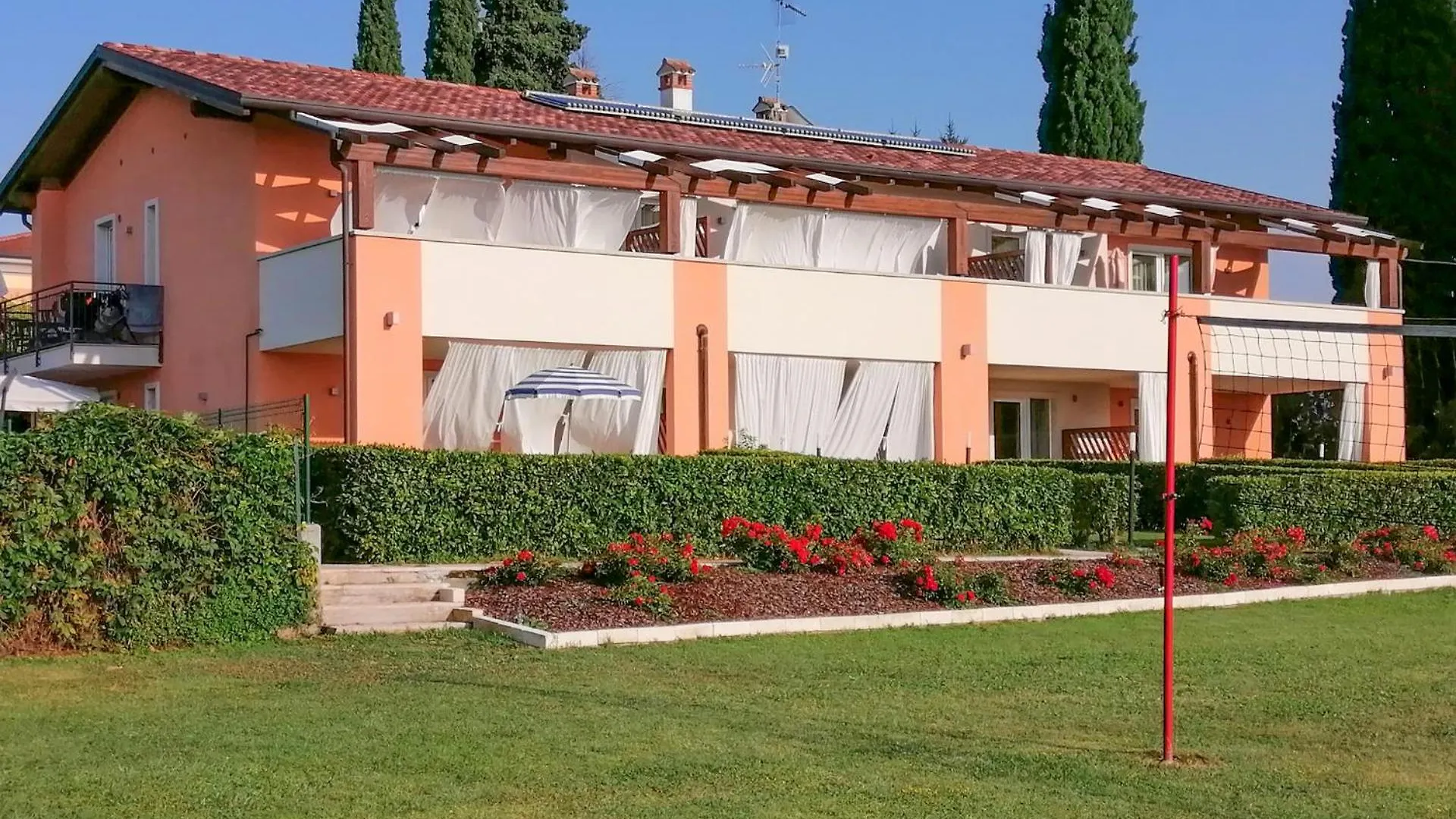 Aparthotel La Fattoria Apartments Lazise Italy
